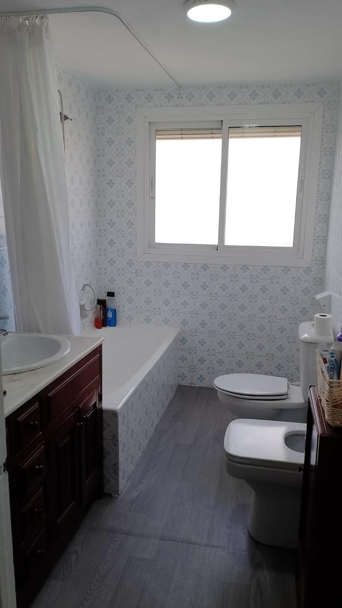 Habitacion Privada Centro Malaga Cerca Tren Maria Zambrano Y Playa Muy Buena Conexion Wifi Exterior photo